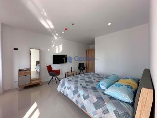 1 Bedroom Condo in AD Condo Hyatt Wongamat C011430