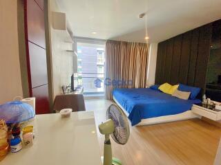 Studio Condo in Apus Condominium Central Pattaya C011425