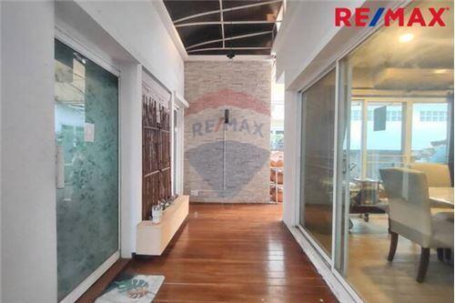 285 Sqm., 5 Beds Townhouse listed for ฿ 7,500,000.