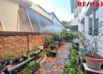 285 Sqm., 5 Beds Townhouse listed for ฿ 7,500,000.