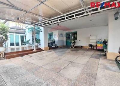 285 Sqm., 5 Beds Townhouse listed for ฿ 7,500,000.