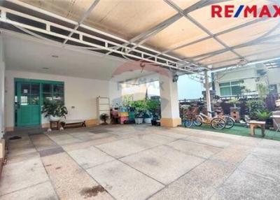 285 Sqm., 5 Beds Townhouse listed for ฿ 7,500,000.