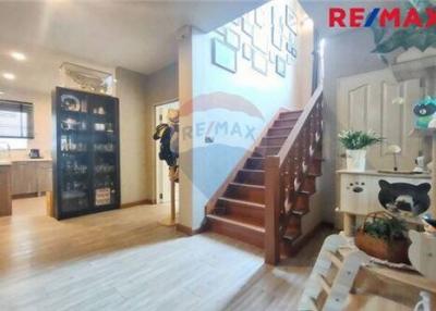 285 Sqm., 5 Beds Townhouse listed for ฿ 7,500,000.