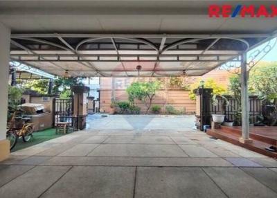 285 Sqm., 5 Beds Townhouse listed for ฿ 7,500,000.