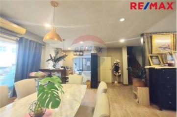 285 Sqm., 5 Beds Townhouse listed for ฿ 7,500,000.