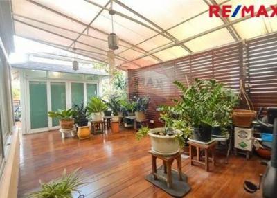 285 Sqm., 5 Beds Townhouse listed for ฿ 7,500,000.