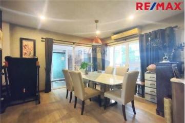 285 Sqm., 5 Beds Townhouse listed for ฿ 7,500,000.