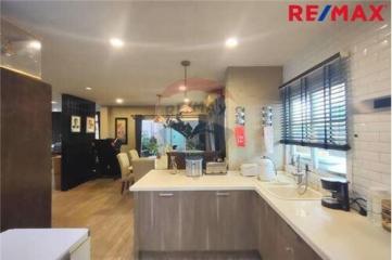 285 Sqm., 5 Beds Townhouse listed for ฿ 7,500,000.