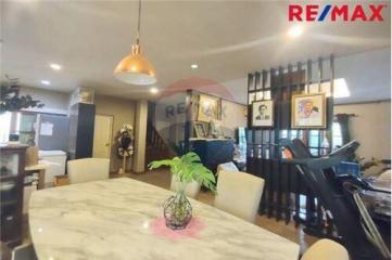 285 Sqm., 5 Beds Townhouse listed for ฿ 7,500,000.