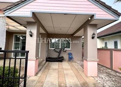 House For sale 3 bedroom 130 m² with land 210 m² in Ruen Pisa Village, Pattaya