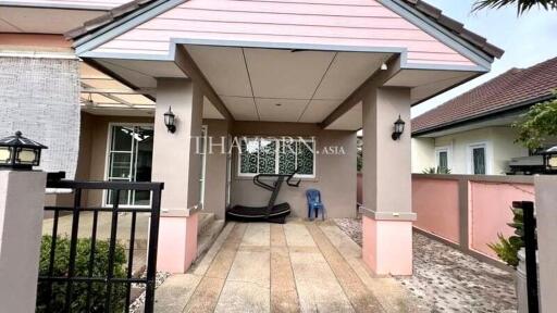 House For sale 3 bedroom 130 m² with land 210 m² in Ruen Pisa Village, Pattaya