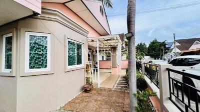 House For sale 3 bedroom 130 m² with land 210 m² in Ruen Pisa Village, Pattaya