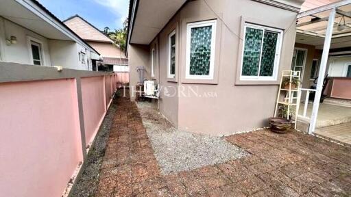 House For sale 3 bedroom 130 m² with land 210 m² in Ruen Pisa Village, Pattaya