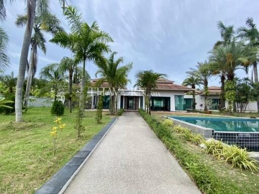 House For sale 5 bedroom 350 m² with land 2000 m² , Pattaya