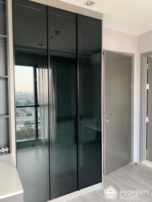 2-BR Condo at Rhythm Rangnam near BTS Victory Monument