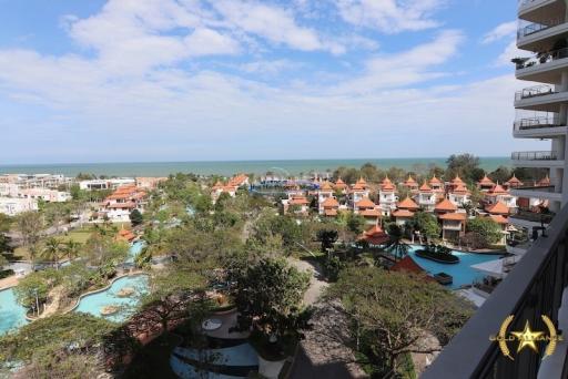 Boathouse exclusive 1 bedroom corner condo with fantastic seaview for sale