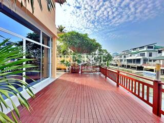 Jomtien Yacht Club 3 – 3 bed 3 bath in Na-Jomtien PP10302