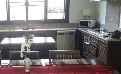 Modern kitchen with dining area