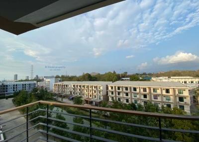 Spacious balcony with a panoramic view of the surrounding area
