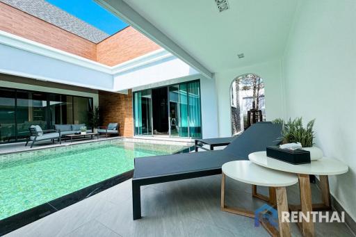 For Sale Luxury Nordic Pool Villa Pattaya