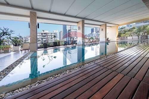 Hot Deal - Prime Sukhumvit 31 - 2BR Pet-Friendly Condo