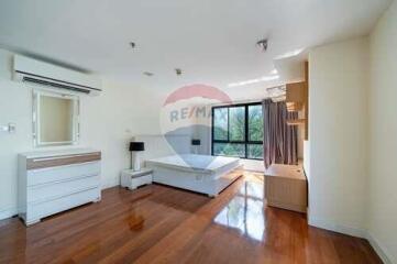 Hot Deal - Prime Sukhumvit 31 - 2BR Pet-Friendly Condo in Phrom Phong