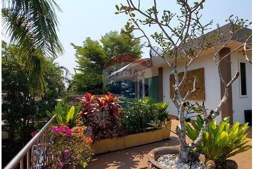 Great 5 Bedroom Pool Villa near Silver Lake - 920471009-103