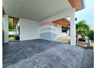 Quality Luxury Pool Villa in Hua Hin Soi 112 For Sale - 920601001-235