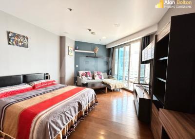 Studio Bed 1 Bath in Wong Amat ABPC1195