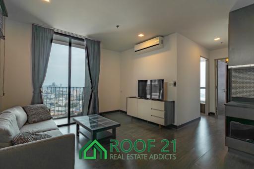 Pattaya Posh 2 bed 2 bath comes with city and sea views  At a special price of 4.9 million baht.