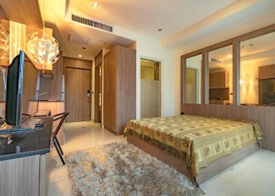 Condominium at Jomtien beach, Studio room with a pool view, size 29 sqm., 1.3MB Baht! / S-0750-1K