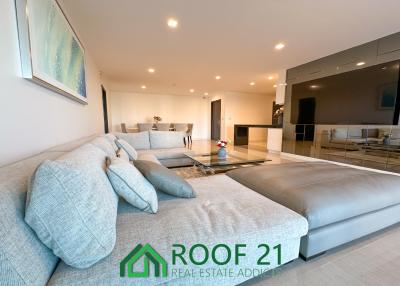 Sale Spacious Beachside Condo 3B4B with 180 sqm., fully furnished at Cozy Beach Pattaya