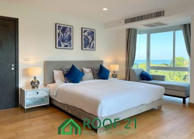 Sale Spacious Beachside Condo 3B4B with 180 sqm., fully furnished at Cozy Beach Pattaya