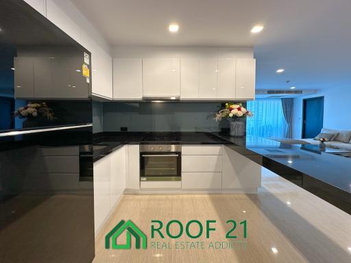 Spacious Beachside Living: 3-Bedroom Condo in Vibrant Pattaya! ️