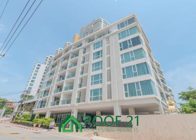 Sale Spacious Beachside Condo 3B4B with 180 sqm., fully furnished at Cozy Beach Pattaya