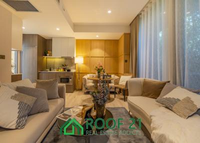 Wyndham Grand Residences Wongamat With the rare and excellent location of Wong Amat beach Pattaya.