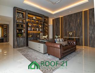 The epitome of luxury living in the heart of Jomtien 6 Bedrooms/11 Bathrooms