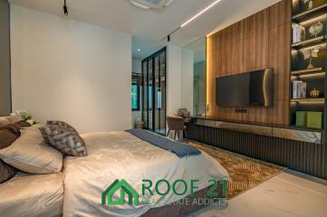 The epitome of luxury living in the heart of Jomtien 6 Bedrooms/11 Bathrooms