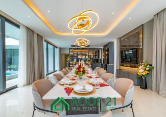 The epitome of luxury living in the heart of Jomtien 6 Bedrooms/11 Bathrooms