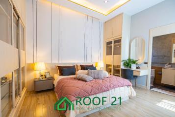 For SALE a House Modern Luxury Nordic 3 Bedrooms 211 Sqm Sukhumvit Pattaya 21 / OP-0161T