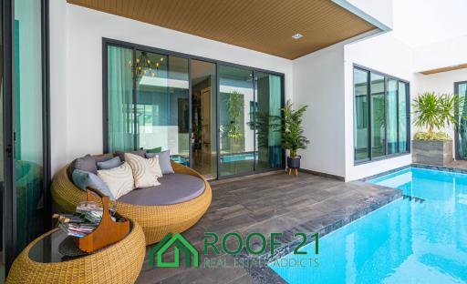 For SALE a House Modern Luxury Nordic 3 Bedrooms 211 Sqm Sukhumvit Pattaya 21 / OP-0161T