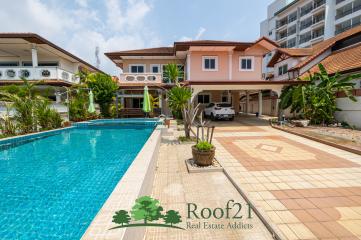 For SALE 2-storey Pool Villa House 3 Bedrooms 400 Sqm Thep Prasit Road/ S-0637T