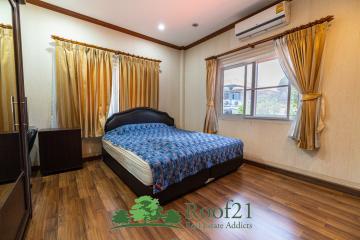 For SALE 2-storey Pool Villa House 3 Bedrooms 400 Sqm Thep Prasit Road/ S-0637T