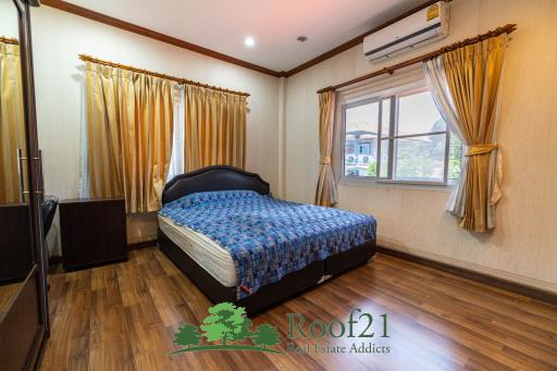 For SALE 2-storey Pool Villa House 3 Bedrooms 400 Sqm Thep Prasit Road/ S-0637T