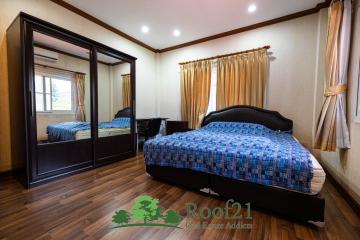 For SALE 2-storey Pool Villa House 3 Bedrooms 400 Sqm Thep Prasit Road/ S-0637T