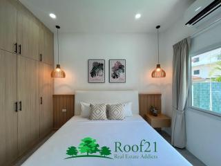 Popular area 4 Bedroom Pool Villa only 900 m. to Jomtien Beach / S-0663D