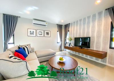 Modern Tropical Style House, 3 Bedroom 4 Bathroom with generous living area/OP-0040D