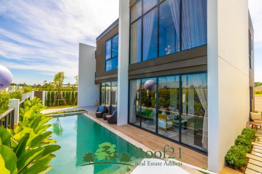 Brand new 4 Bedroom Pool villa in Luxury Project only 20 mins to Jomtien Beach/ OP-0143T