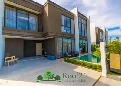 Brand new 4 Bedroom Pool villa in Luxury Project only 20 mins to Jomtien Beach/ OP-0143T