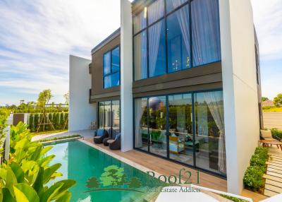 Brand new 4 Bedroom Pool villa in Luxury Project only 20 mins to Jomtien Beach/ OP-0143D